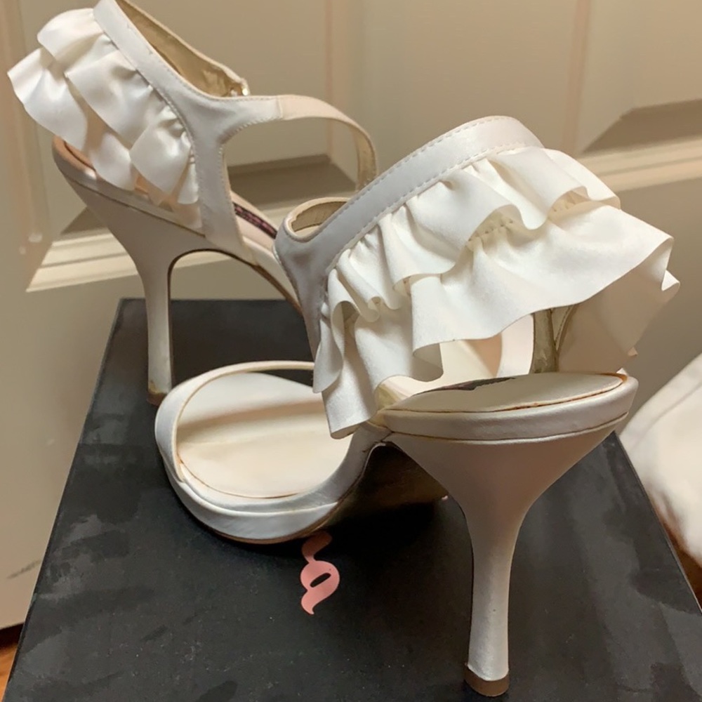 NIB Nina Sz 8 Bridal shoes